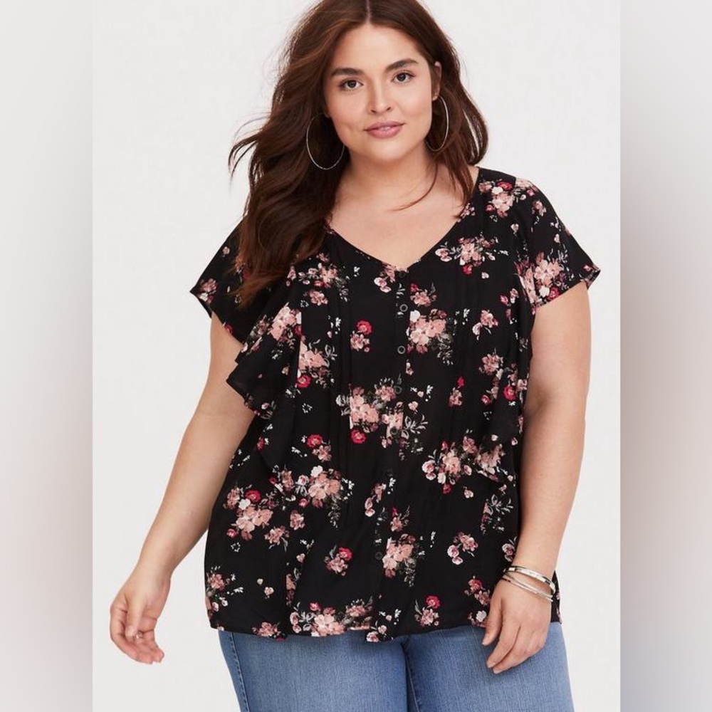 Torrid Floral Button Down Textured Woven Flutter Sleeve Blouse